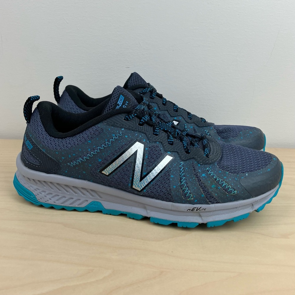 New Balance Women’s Size 7.5 B 590v4 All Terrain Blue Gray Athletic Trail Shoes